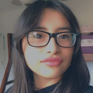 Meet your Posher, Jeannette